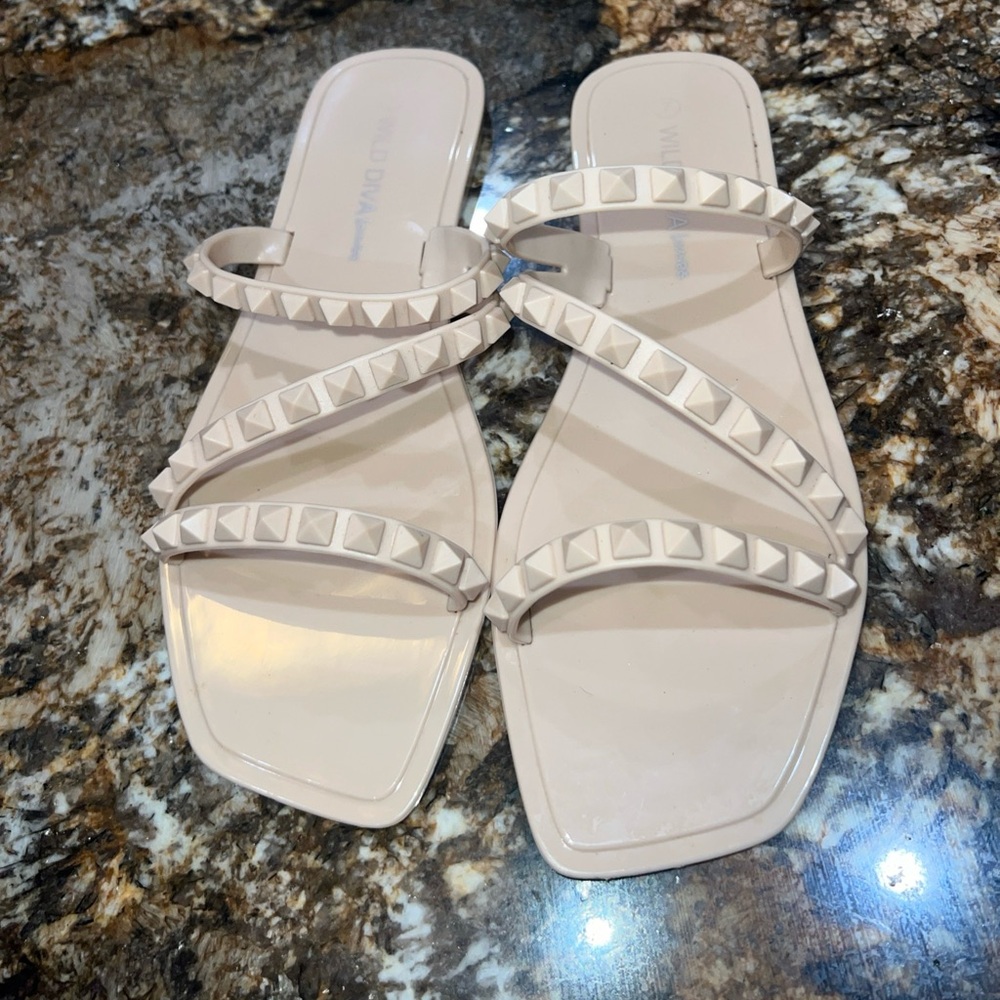 Studded Triple Strap Nude Sandals By Wild Diva Lounge Size 7